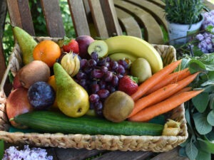 Gemischter Obst- und Gemüsekorb für Büros in Stade individuell zusammengestellt